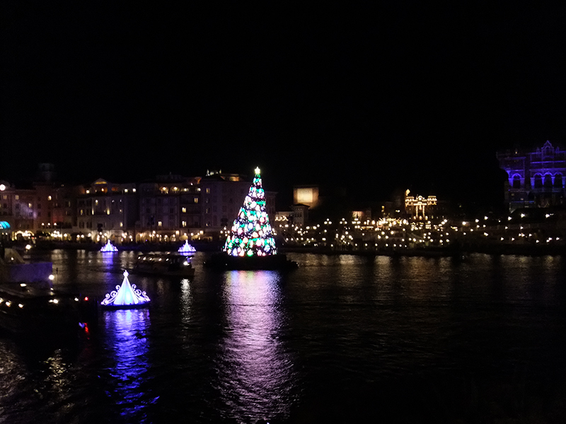 DisneySEA_Christmas.JPG