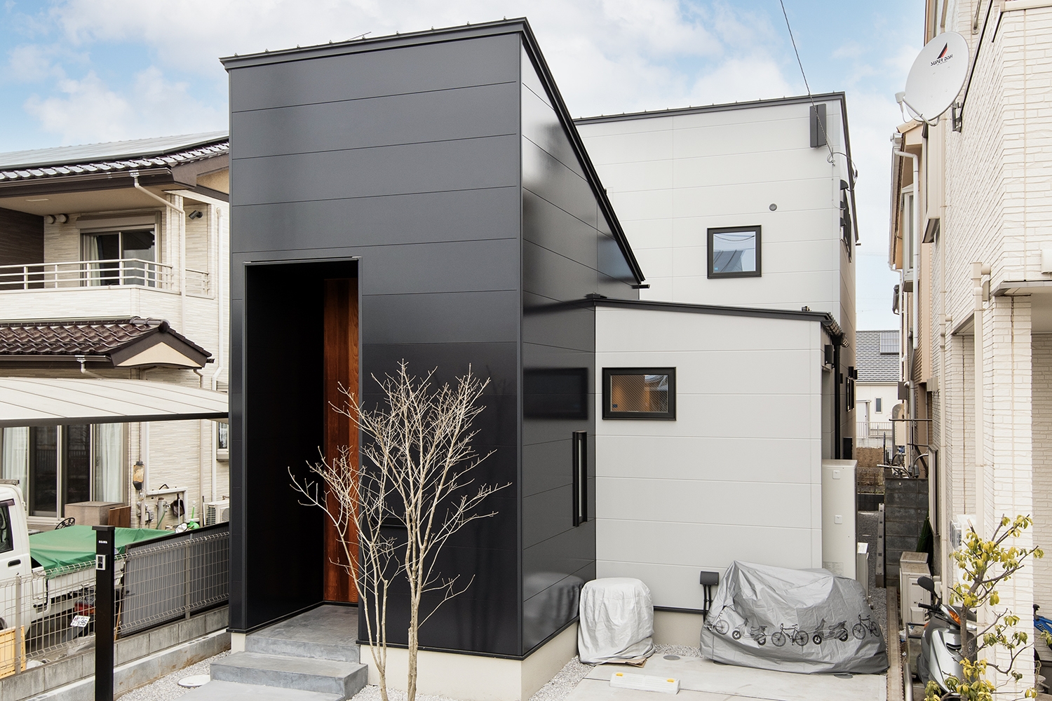R+ house