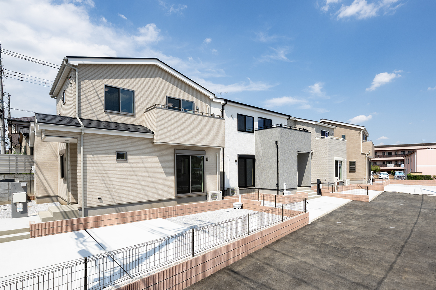 グランディア小手指南 全4棟の外観全景｜土地活用事例 所沢市