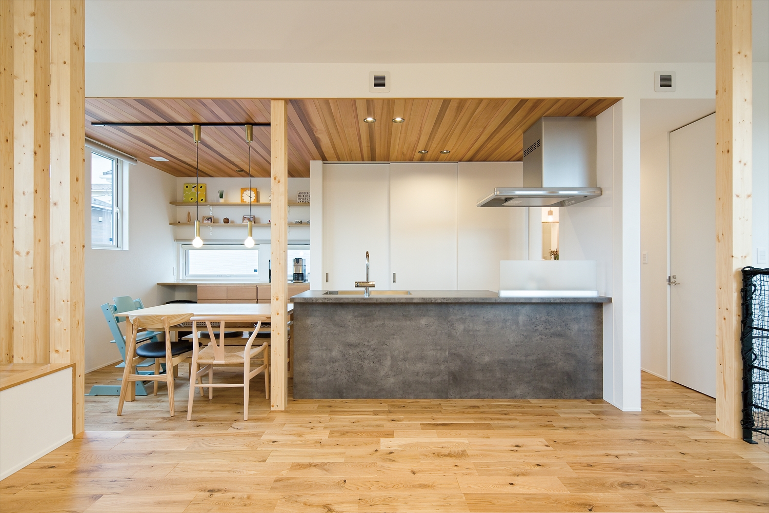 R+ house