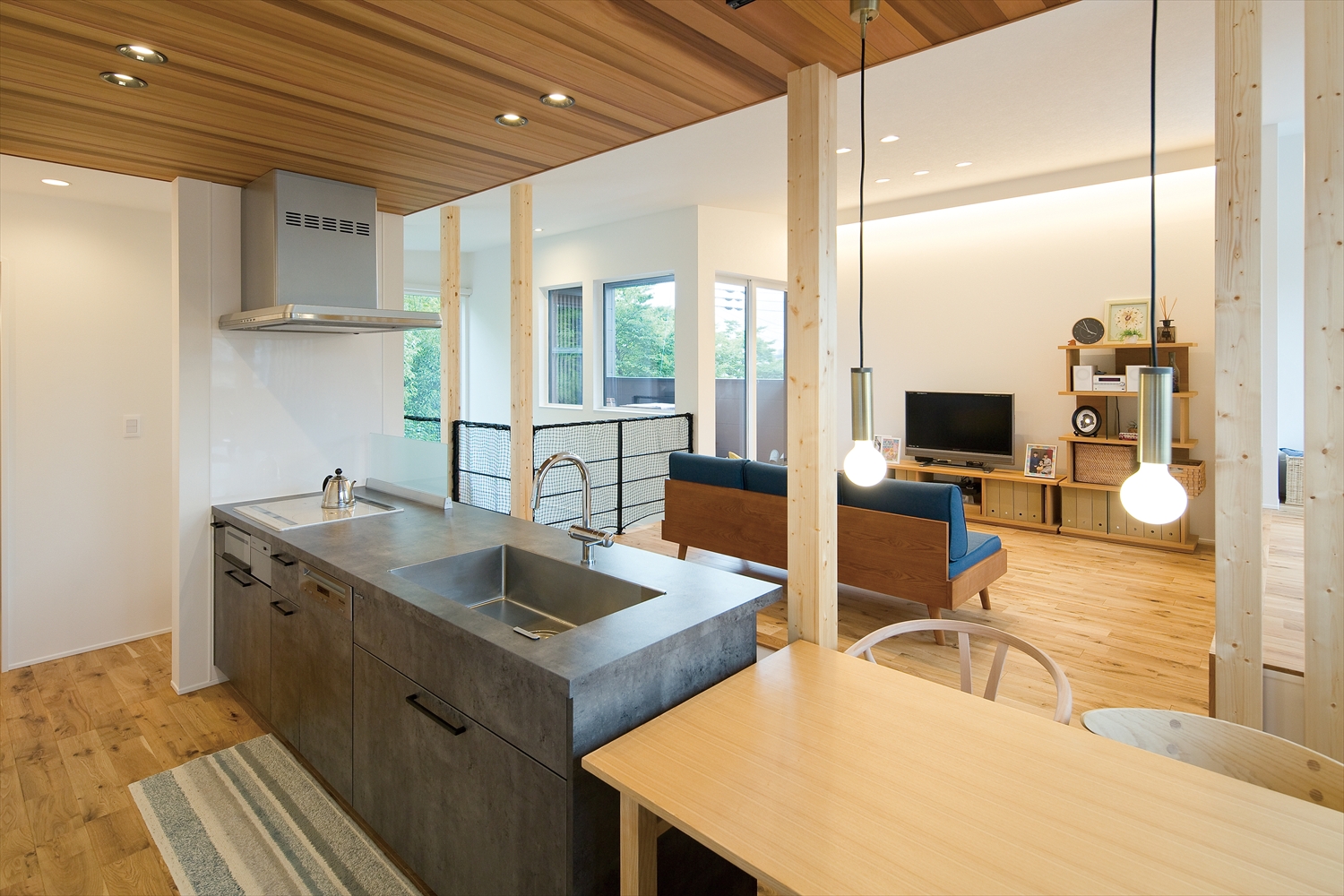 R+ house