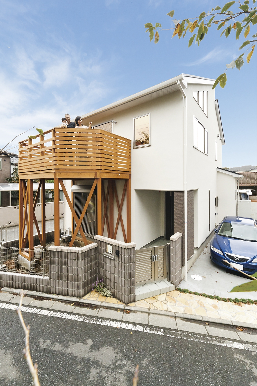 ウッドバルコニーのある2階建て(埼玉県所沢市|WELL+)
