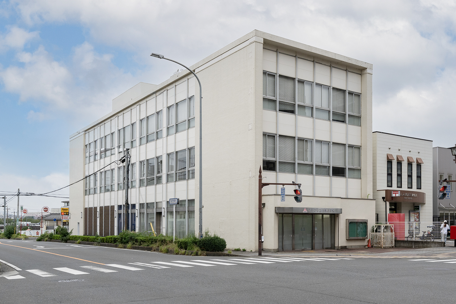 アップルホーム　日本語学校｜狭山市入間川の新校舎外観