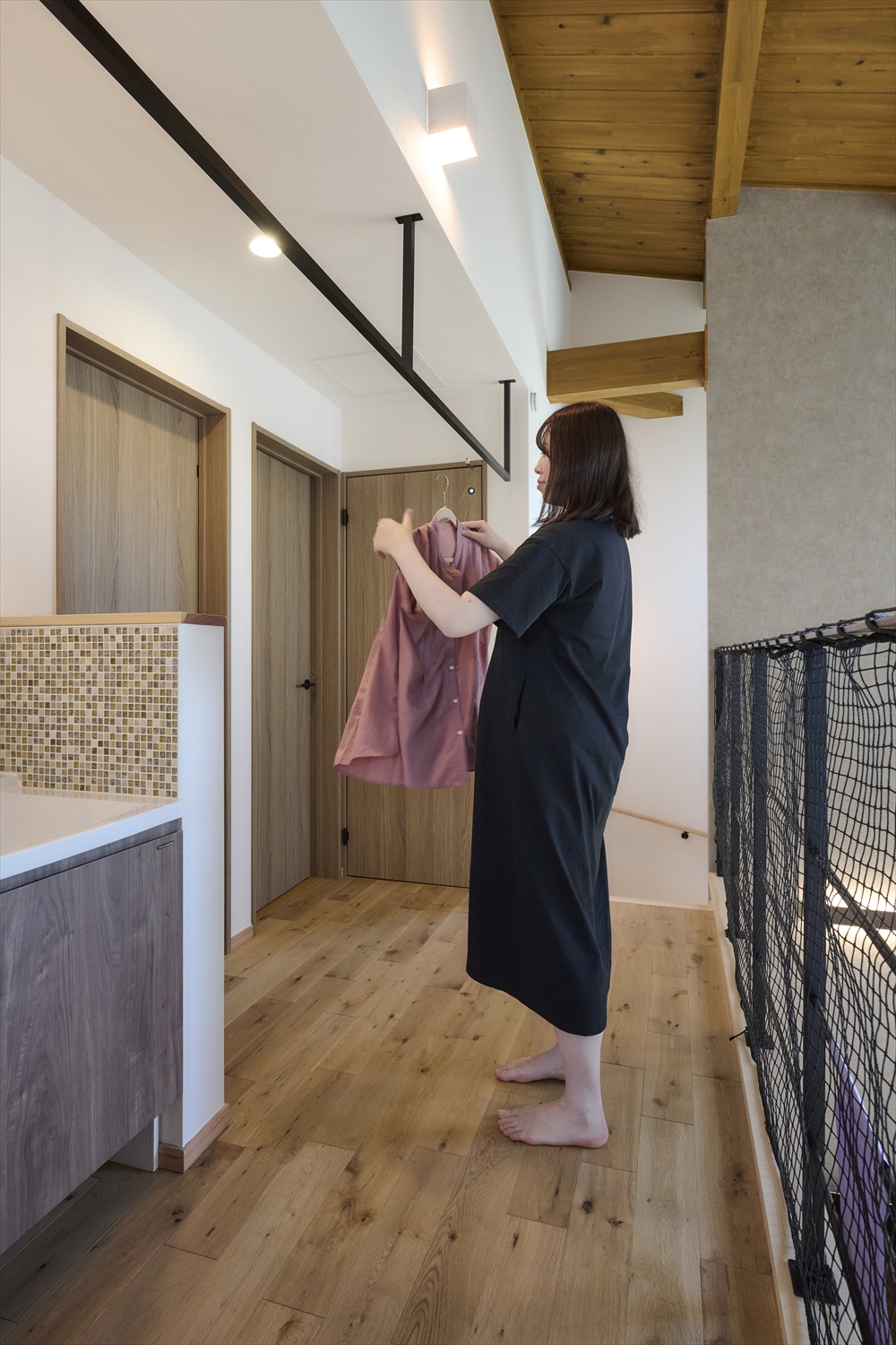2階ホール/室内干しと家事動線(埼玉県東松山市|WELL+)