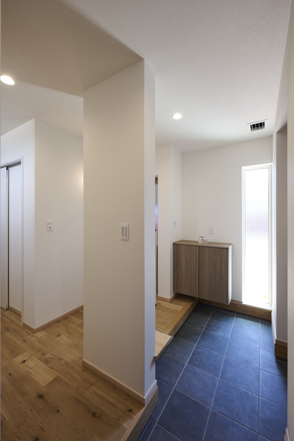 玄関/ゆとりの土間スペース(埼玉県東松山市|WELL+)