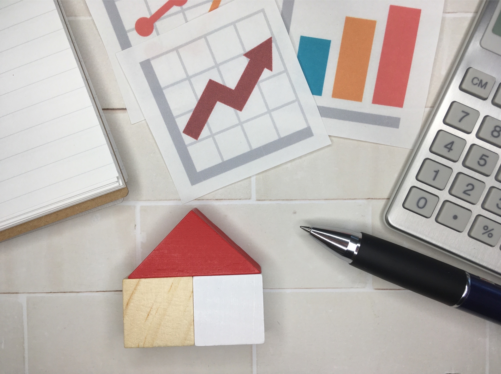 金利タイプや返済期間を比較する資金計画シミュレーション