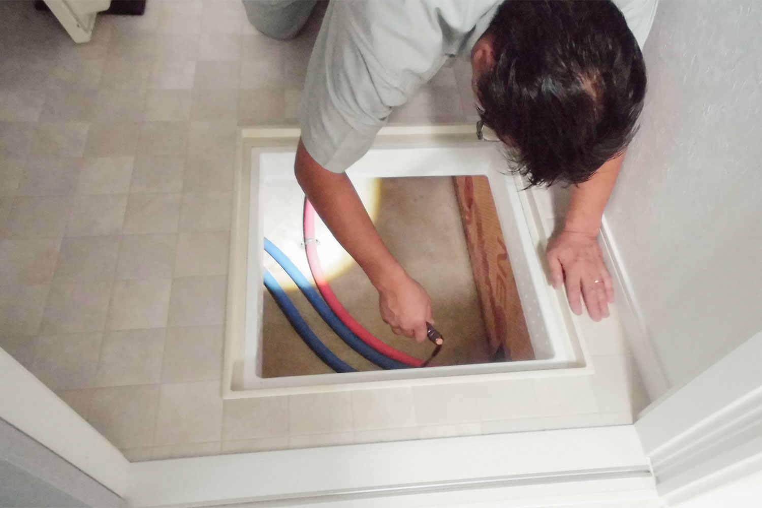 定期点検やメンテナンスの様子