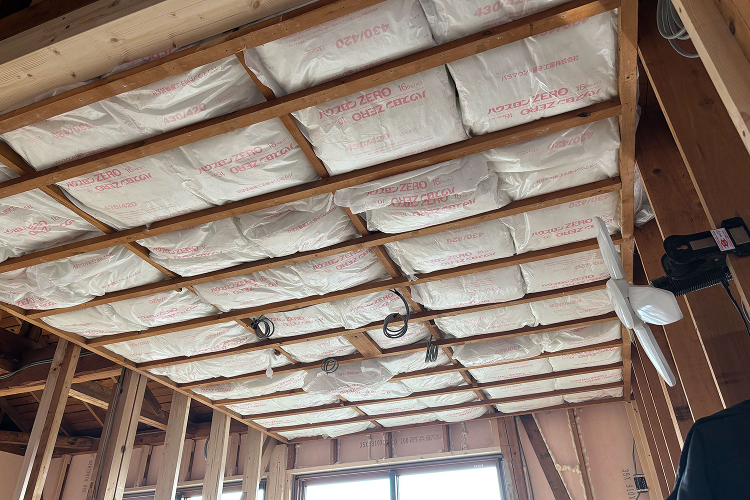 充填断熱+内窓の断熱改修断面