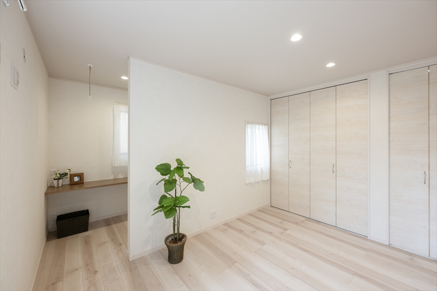 所沢市の戸建てリノベーション　カウンター付きの家事スペース