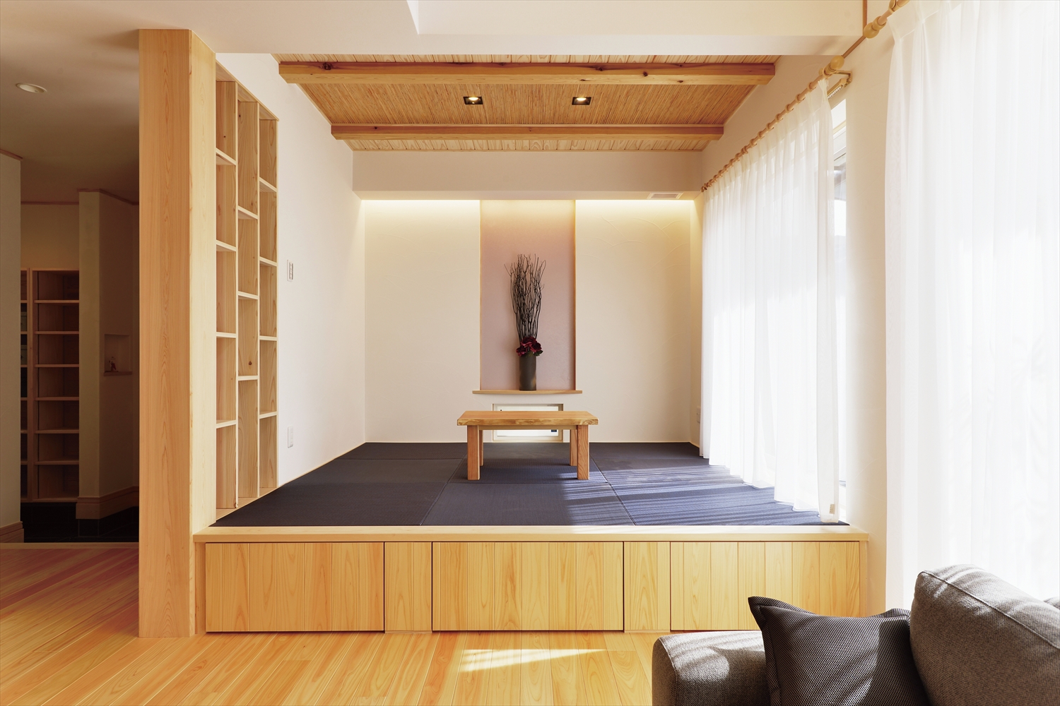 小上がり畳/リビング続きの多目的スペース(埼玉県所沢市|WELL+)