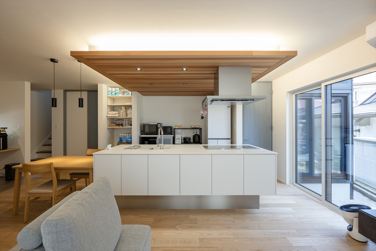 Panasonicラクシーナのアイランドキッチン|トリプルワイドIHのある入間市の家