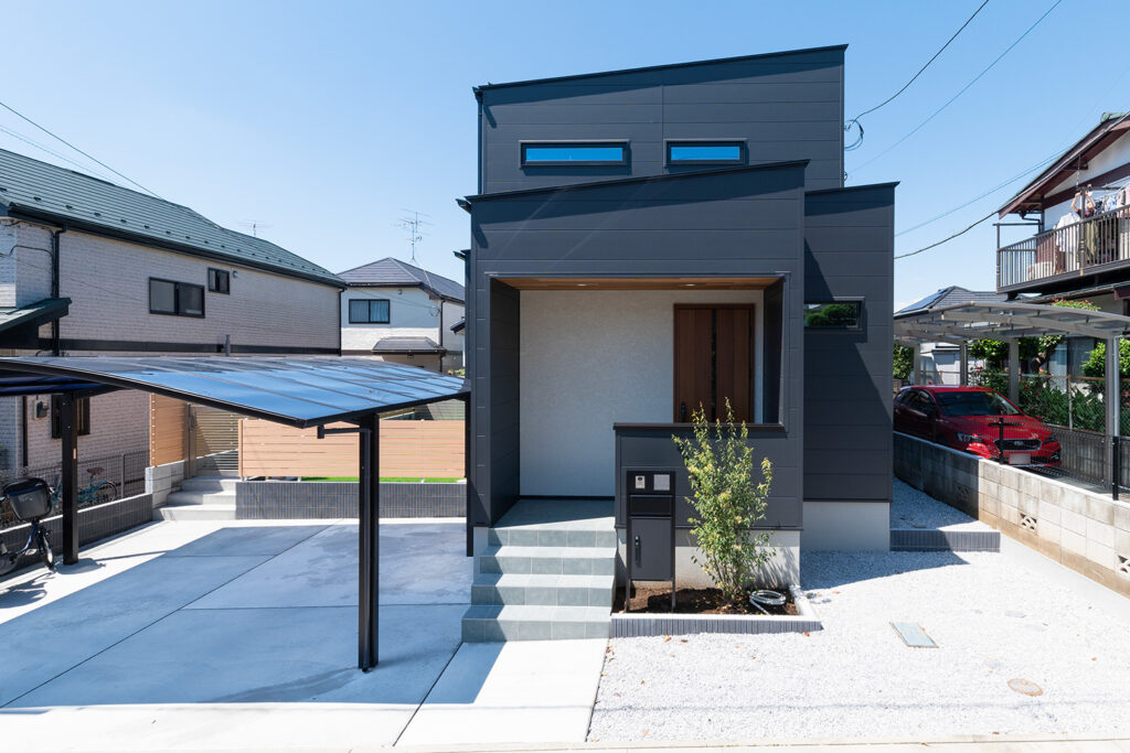 カーポート付き駐車場の施工例