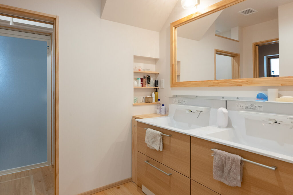 洗面のコンセント位置例