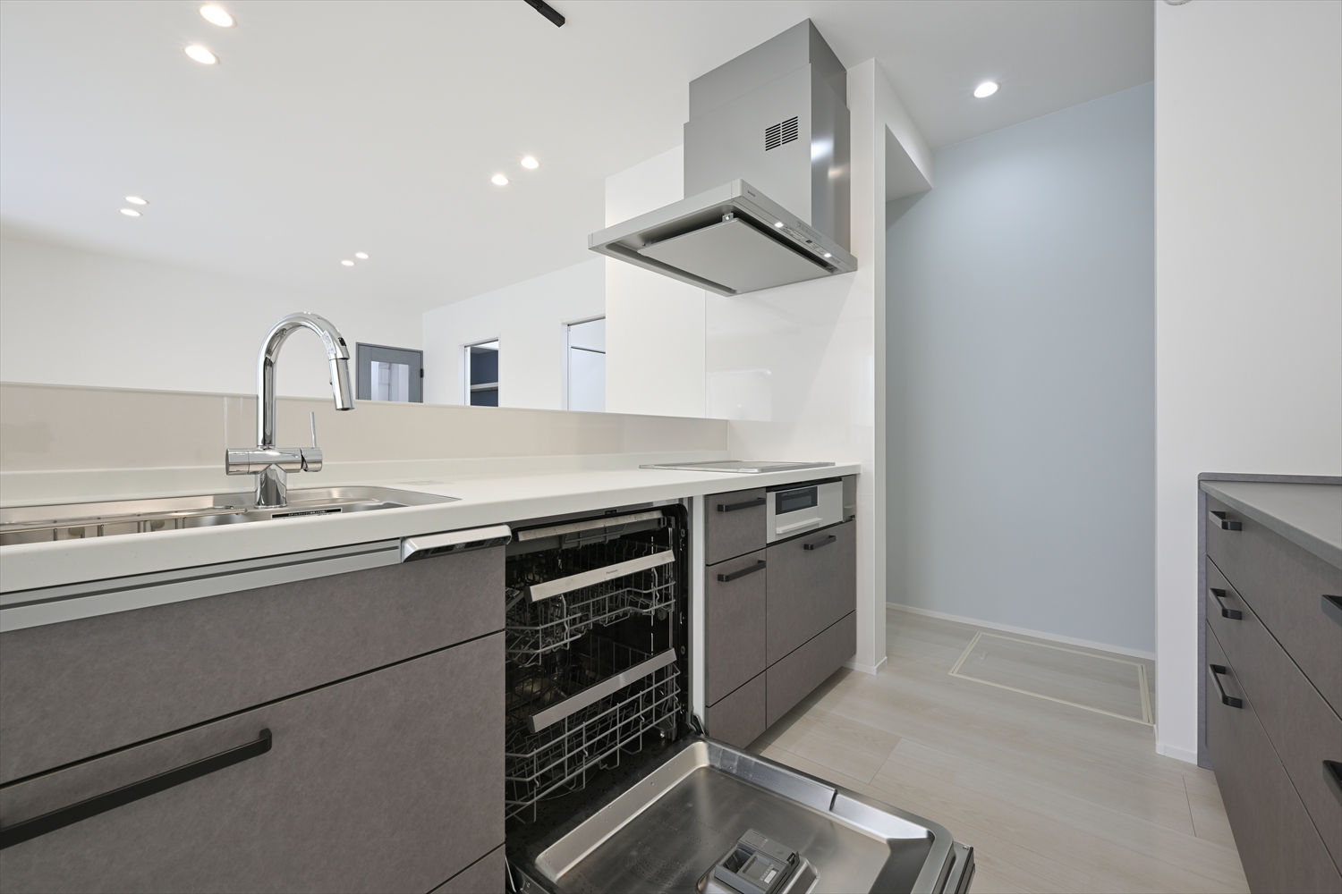 フロントオープン食洗機（家事ラク設備）