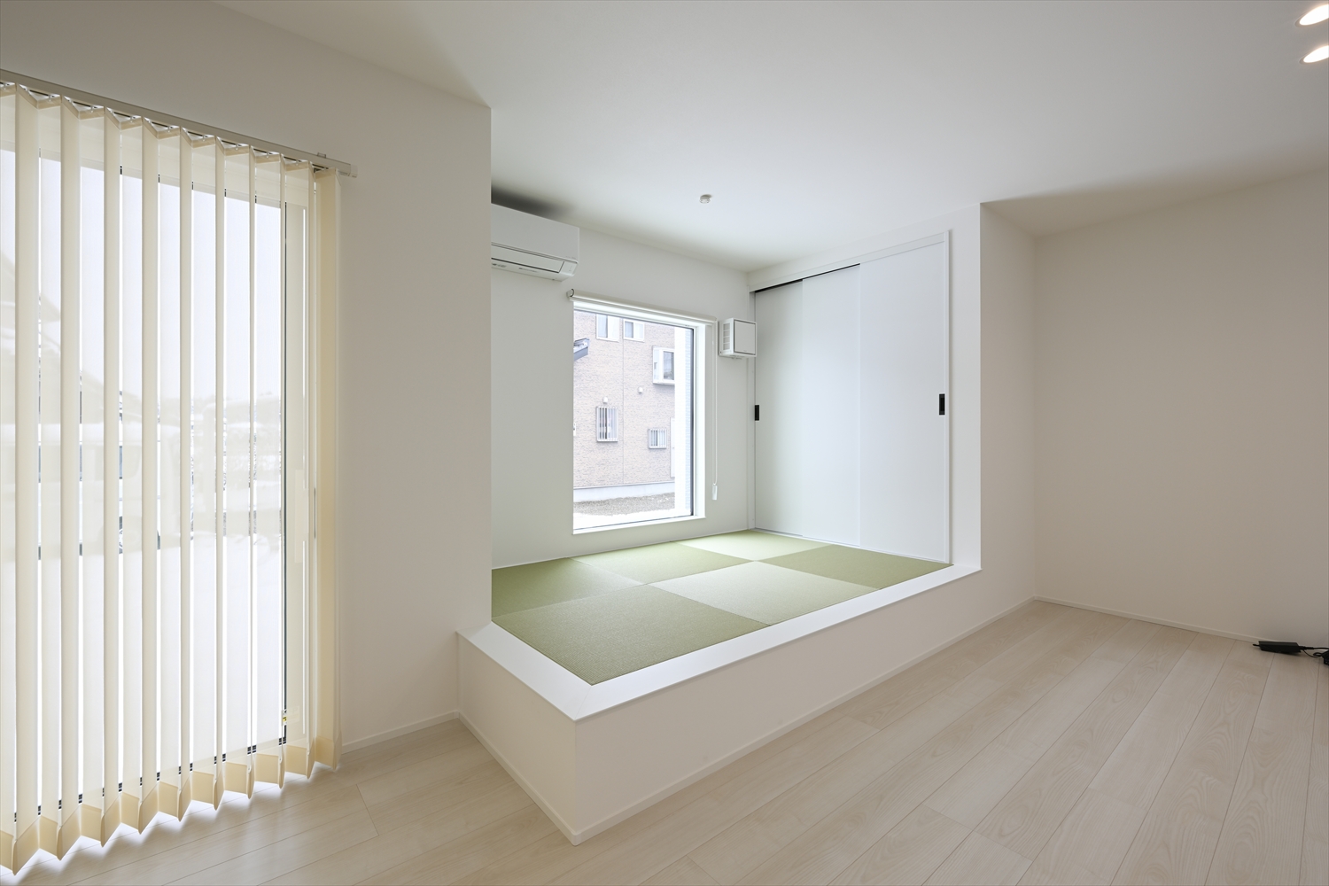 LDKにつながる3帖のタタミコーナー（平屋）