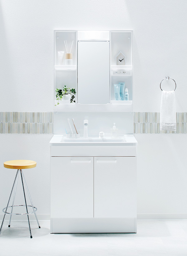 TOTO Vシリーズ（W750）三面鏡付き洗面化粧台の施工イメージ