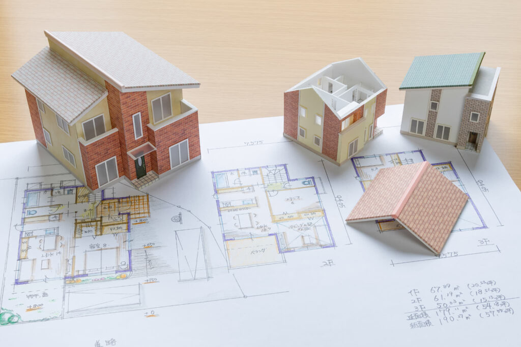 注文住宅とリノベーションの判断基準を整理するイメージ