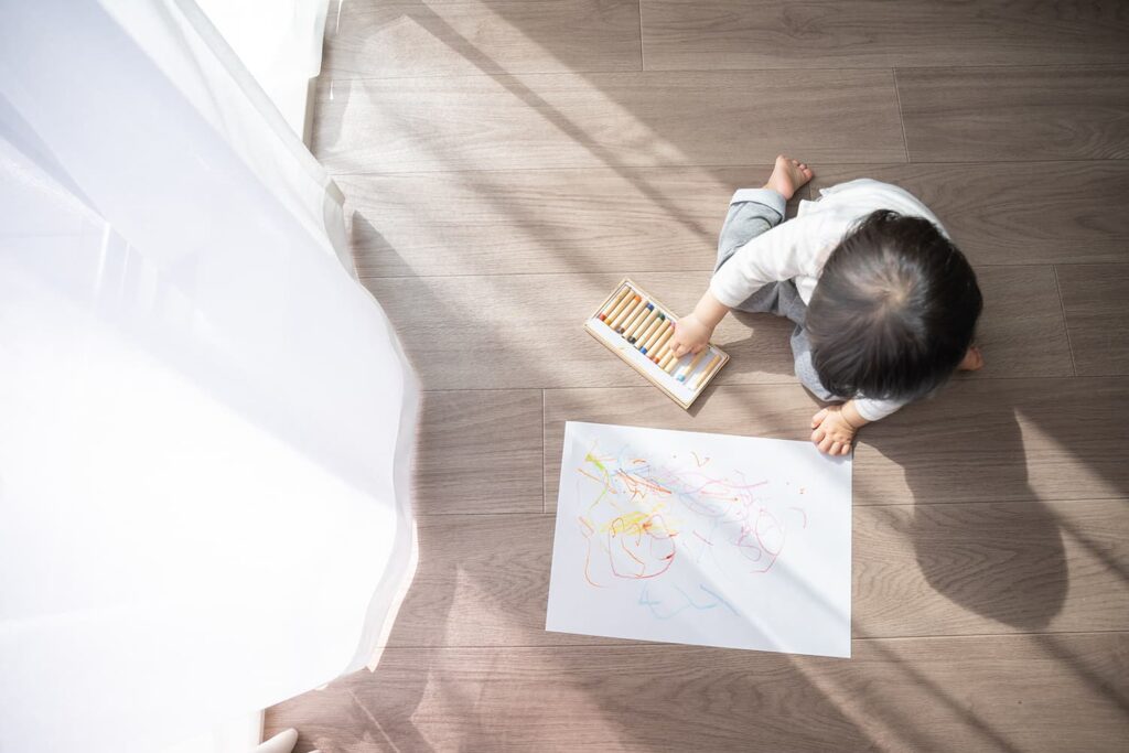 リビング近くに子どもの学習スペースを設けた間取り