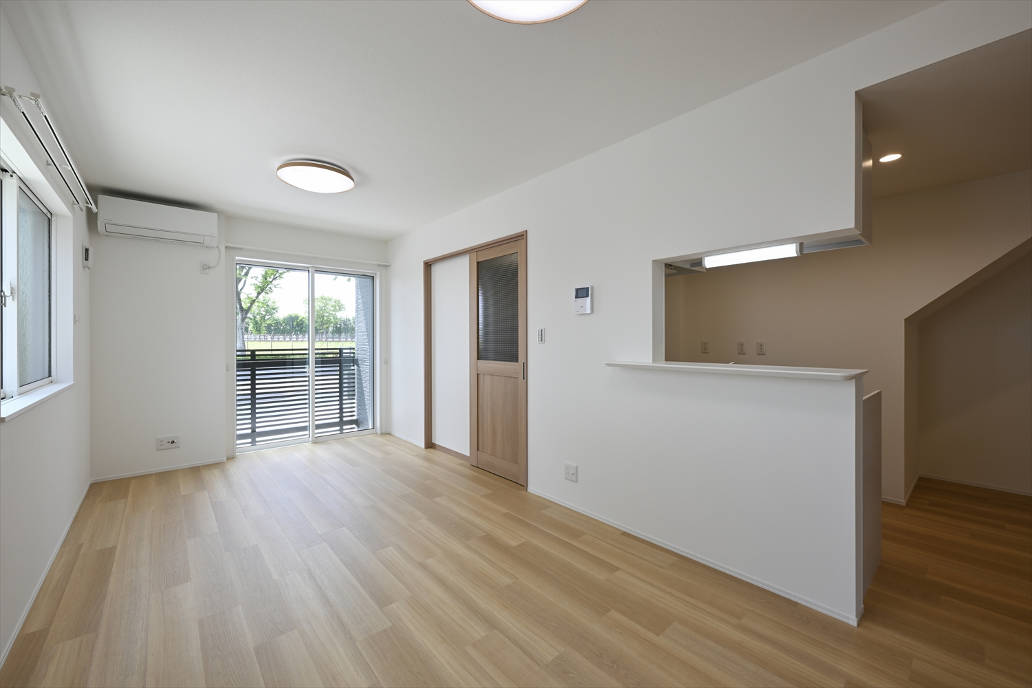 4号室のリビングと独立性に配慮した室内空間