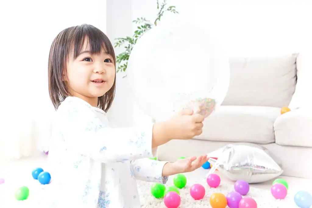 子ども部屋の家具配置イメージ写真 | アップルホーム 中高生になった後も使いやすい子ども部屋の家具配置
