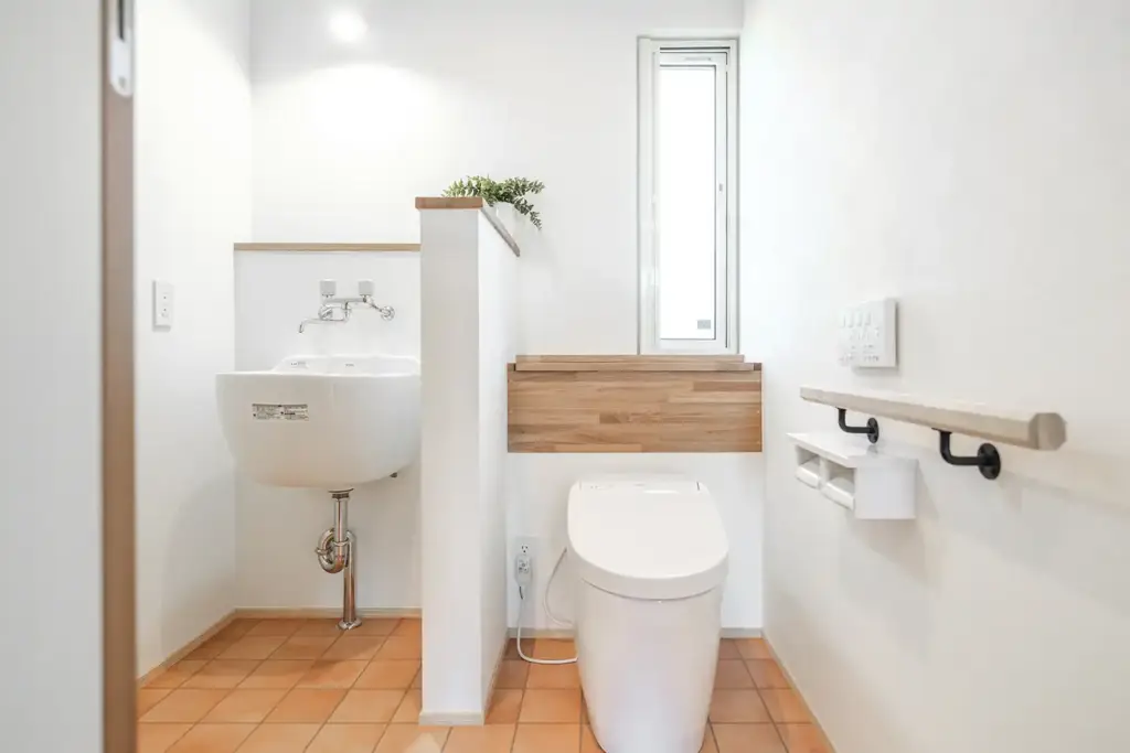 注文住宅で1階と2階のトイレ位置を比較する間取りイメージ