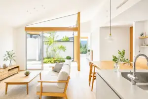 像 注文住宅の小さな平屋で視線の抜けを意識した明るいLDK