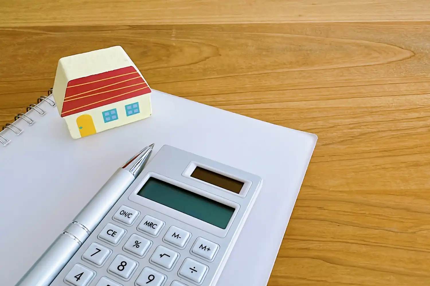 housing-loan-down-payment-family | アップルホーム 住宅ローンの頭金を家族で相談する注文住宅の資金計画イメージ