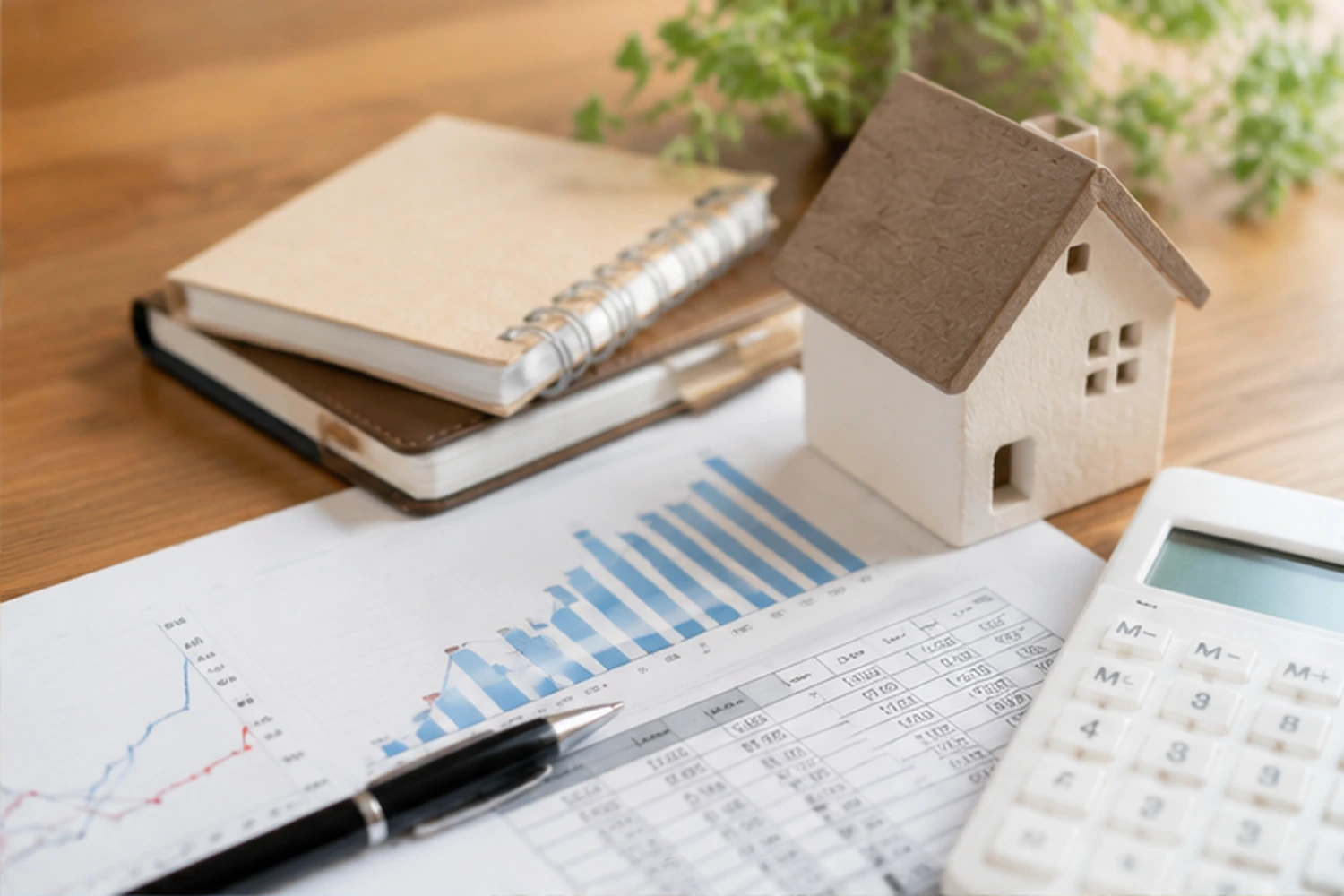 住宅ローンと注文住宅の総予算を整理する資金計画のイメージ