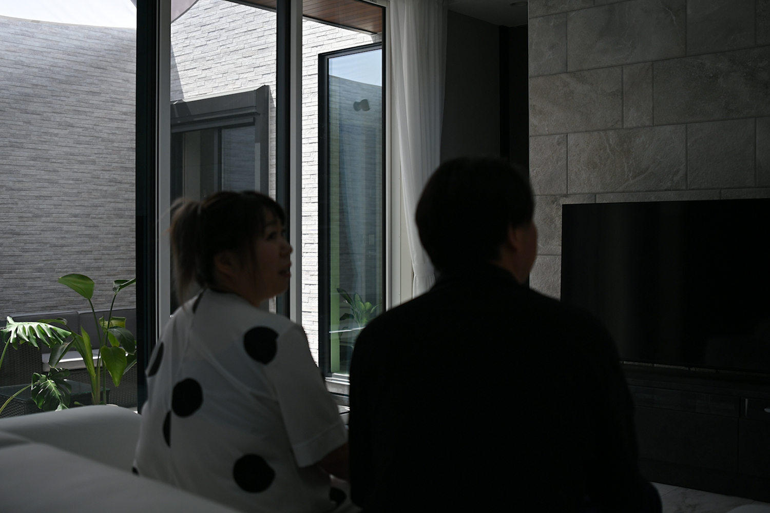所沢市でSAN+の中庭のある自由設計の住まいを建てたM様ご夫婦のインタビュー