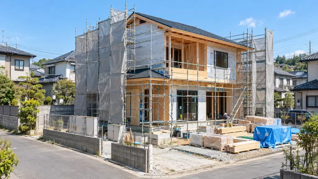 建築工事が進む日本の注文住宅と融資実行までの建築工程